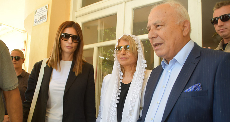Tansu Çiller, eski çalışma arkadaşını yalnız bırakmadı