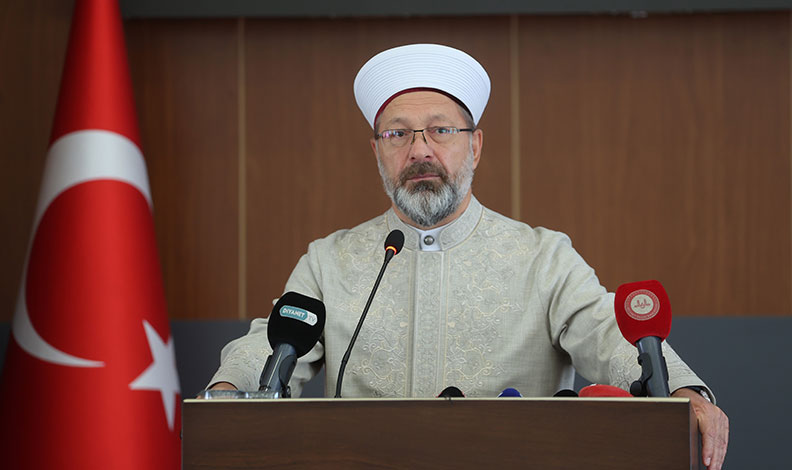 ”Kur’an evrensel bir rehberdir”
