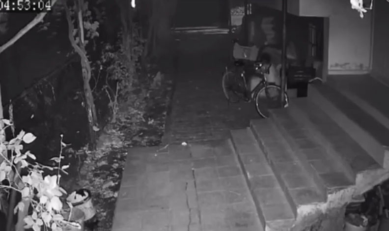 Batman’da 20 saniyede bisikleti alıp kaçtı