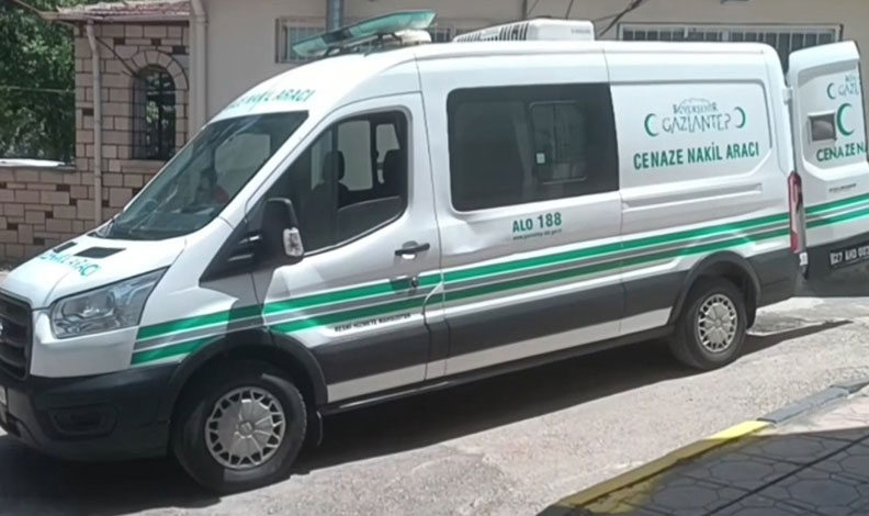 10 yaşındaki çocuk evin bahçesindeki havuzda boğuldu