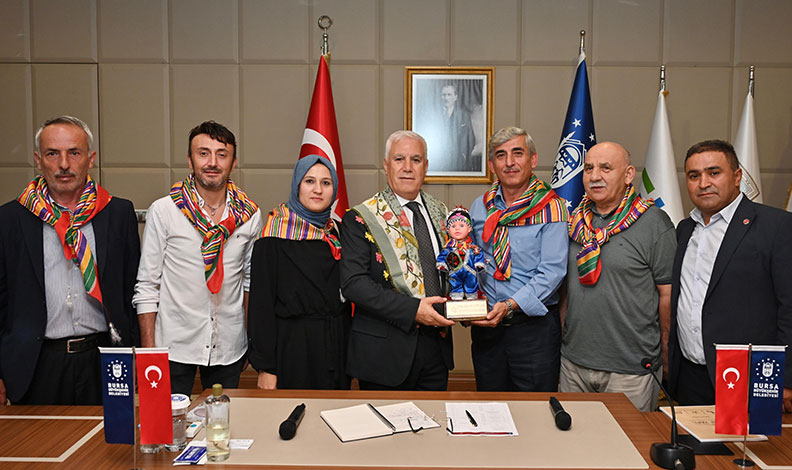 Mustafa Bozbey, hemşehri dernekleriyle buluştu