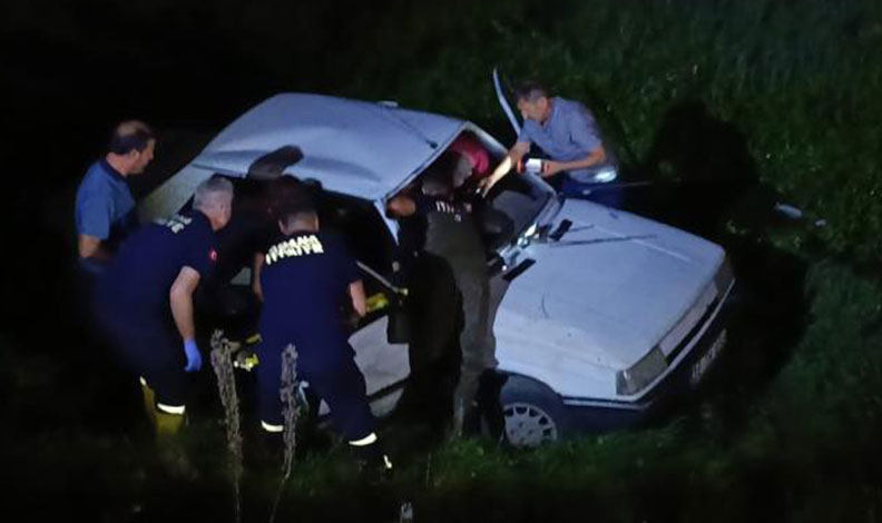 Dereye uçan otomobilde can pazarı
