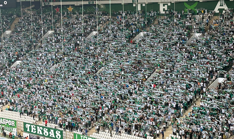 Bursaspor – Tokat Belediye Plevne Spor maçını 41 bin taraftar takip etti
