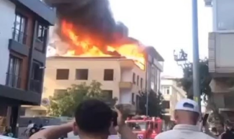 Metruk binadan alevler yükseldi