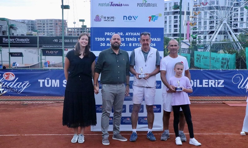 Prof. Dr. Ayhan Kızıl T200 Masters Tenis Turnuvası’nda 7. yılın şampiyonları belli oldu
