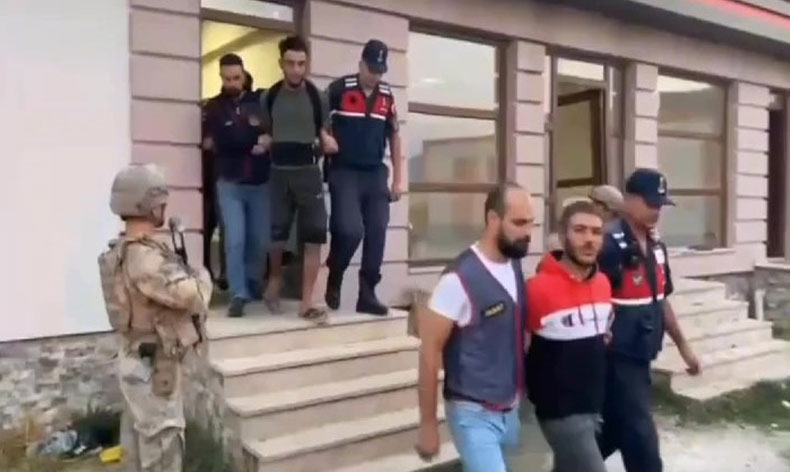 139 yılla aranan mülteciler yakalandı