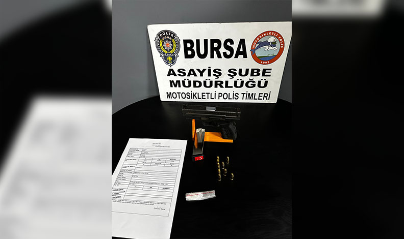 Bursa’da şüpheli araçtan tabanca ve uyuşturucu çıktı