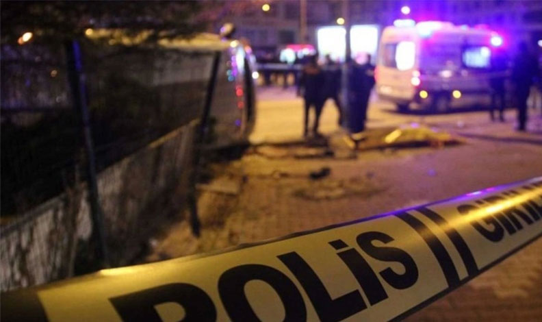 Avcılar’da tatlıcıya silahlı saldırı kamerada