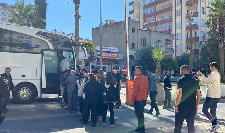 Kocaeli merkezli “nitelikli dolandırıcılık” operasyonunda Adana’da 14 şüpheli gözaltına alındı