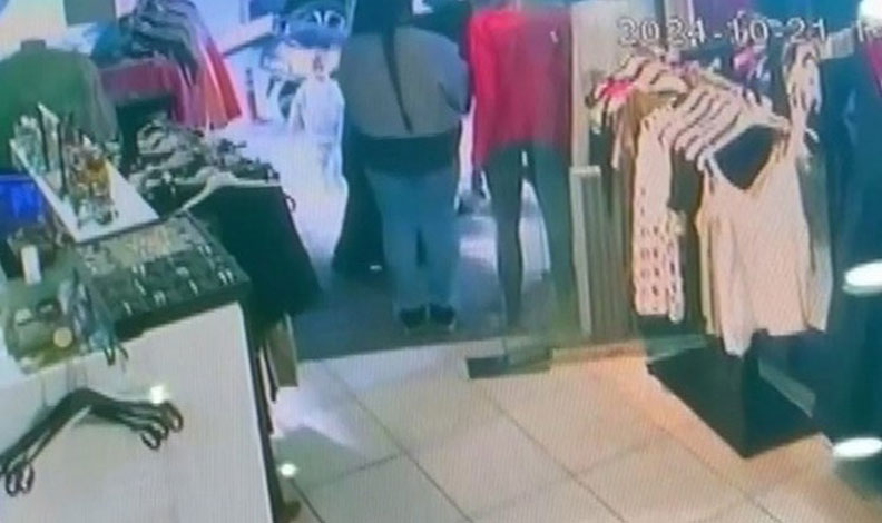 3 yaşındaki çocuğa hırsızlık yaptırdılar!