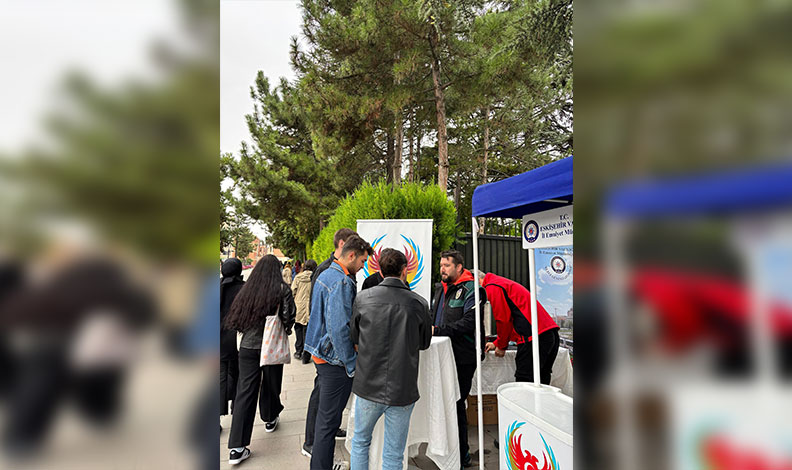 Polis ekiplerinden üniversite öğrencilerine bilgilendirme