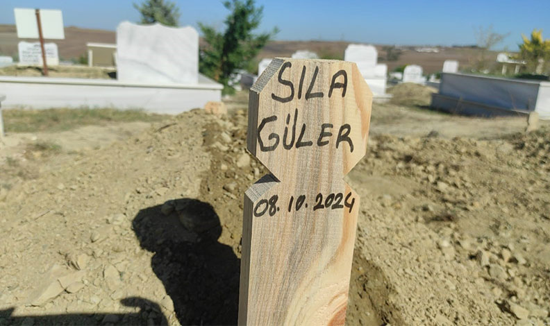 Sıla bebek dedesinin soyadı ile defnedildi
