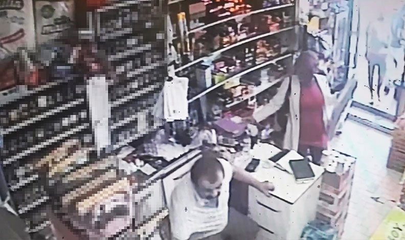 Kendisine ait olmayan kargo paketini böyle çaldı