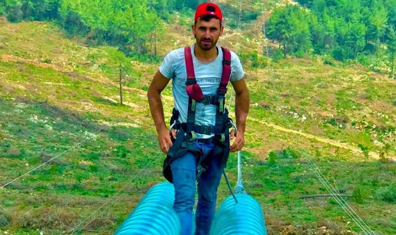 Elektrik işçisi direkten düşerek hayatını kaybetti