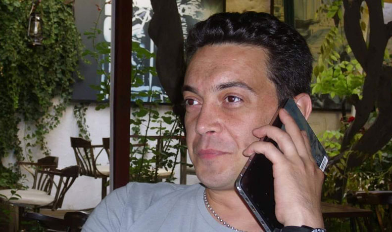 Evinde ölü bulundu