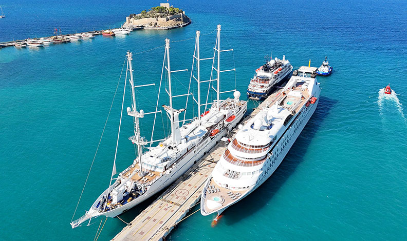 Kuşadası’nda Amerikalı turistlere mehterli karşılama