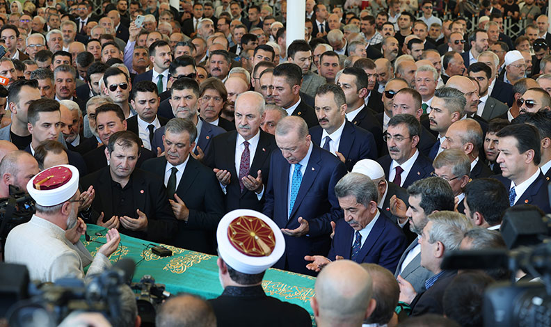 Erdoğan, Recai Kutan’ın cenazesine katıldı