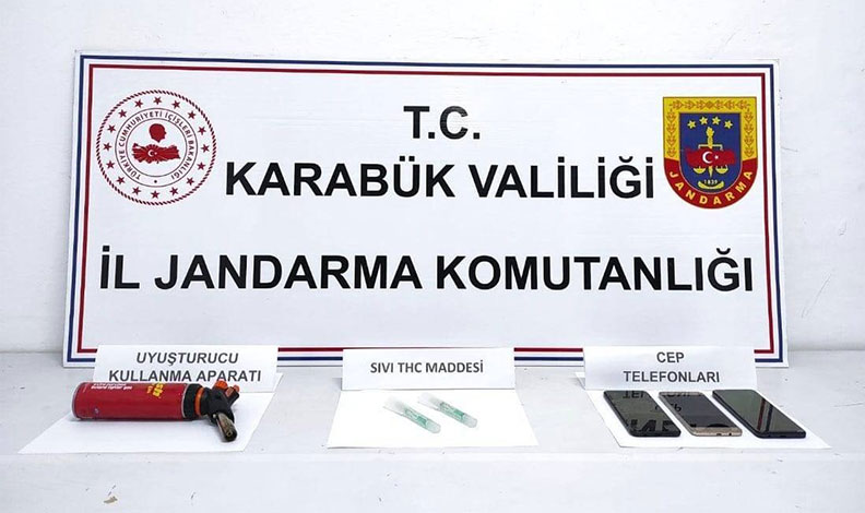 Şüpheli iki kişi uyuşturucu maddeyle yakalandı