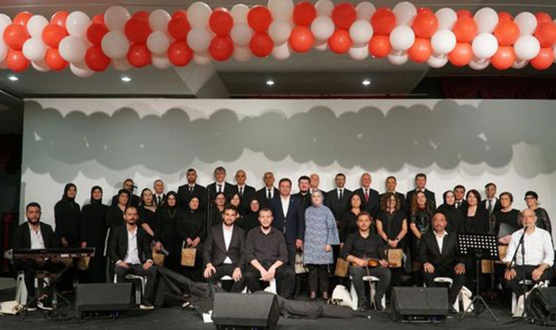 Sındırgı Türk Müziği Topluluğu konser verdi