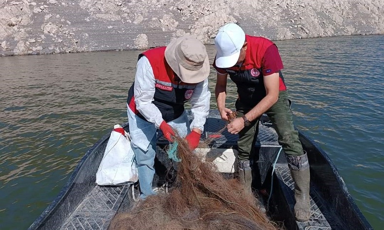 Barajda 550 metrelik hayalet ağ ele geçirildi