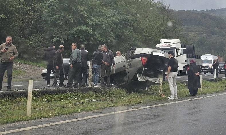 Islak zemin kazaya neden oldu