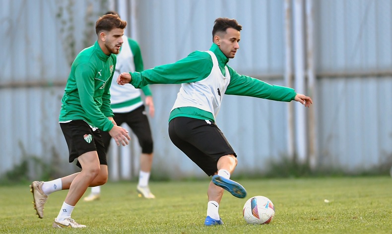 Bursaspor çift kale maç yaptı