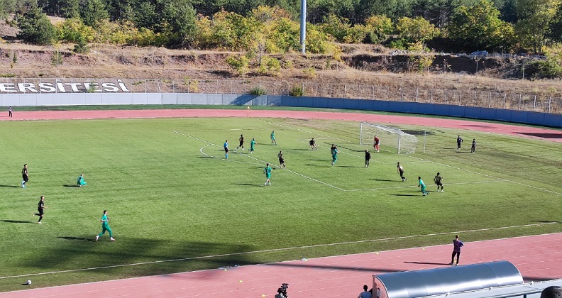 Bursaspor deplasmandan 3 puanla dönüyor