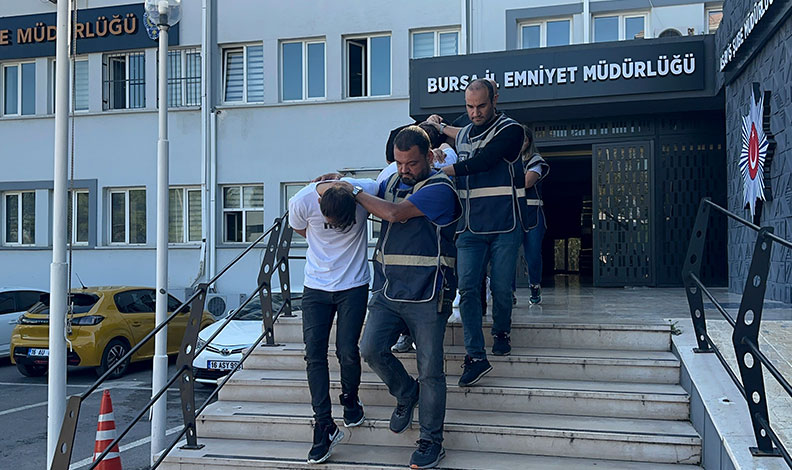 Bursa’da fuhuş operasyonu : 4 kadın kurtarıldı