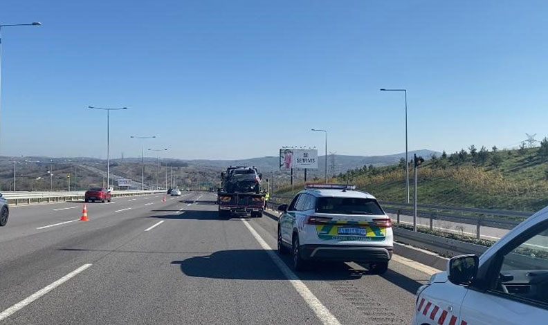 Kuzey Marmara Otoyolu’nda otomobiller çarpıştı: 5 yaralı