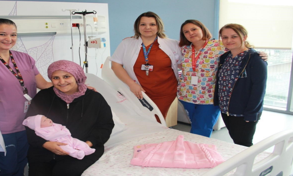 Karnında kitle tespit edildi, henüz 22 saatlikken ameliyat edildi