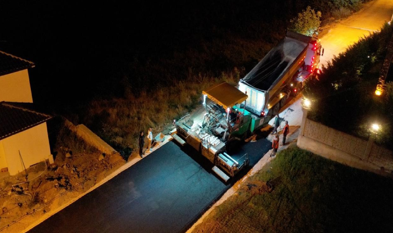 Trafiğini rahatlayacak yeni yol asfaltlanıyor