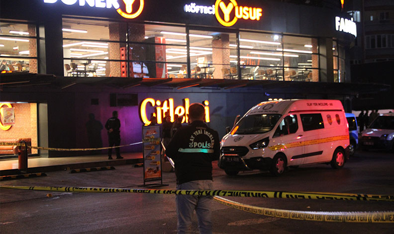‘Yan bakma’ kavgası can aldı: 1 ölü