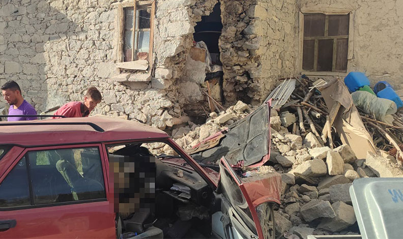 Konya’da duvara çarpan otomobilin sürücüsü hayatını kaybetti