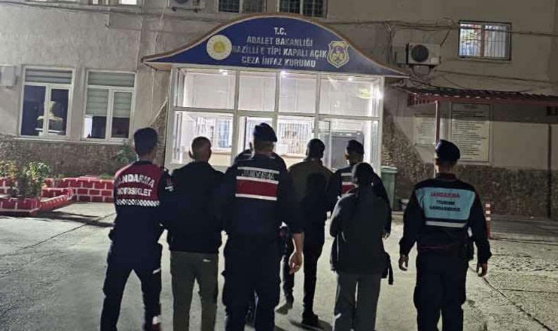 Uyuşturucuyu sattığı esnada suçüstü yakalandı