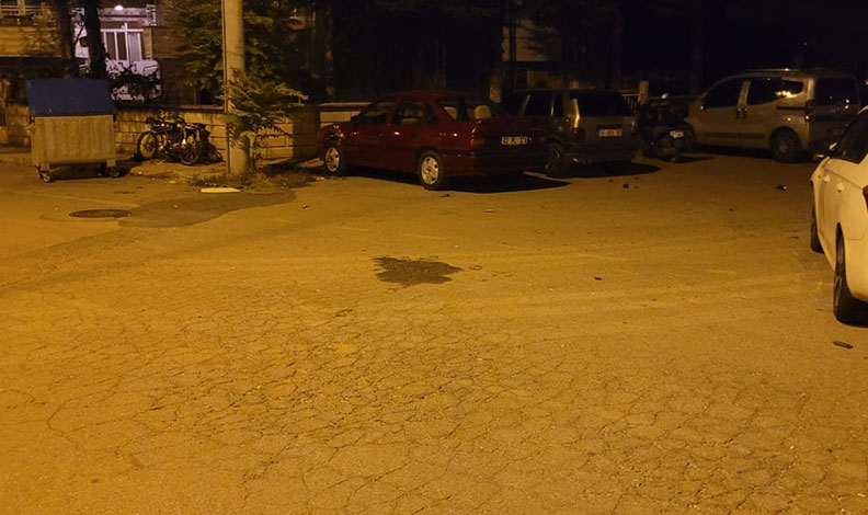 Otomobille çarpışan motosiklet sürücüsü kazada hayatını kaybetti