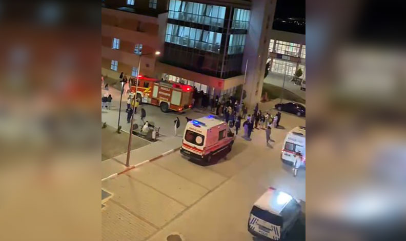 PAÜ’lü öğrencilerin bulunduğu asansör zemine çakıldı