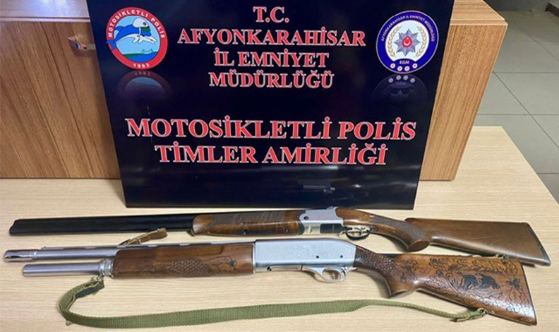 Polis şok uygulamada aranması olan 24 kişiyi yakaladı