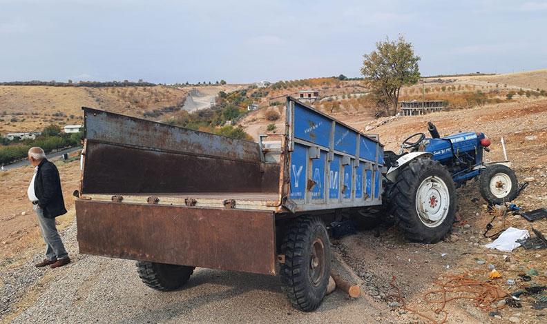Adıyaman’da traktör devrildi: 1’i ağır 6 yaralı