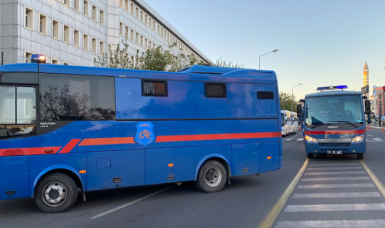 Narin Güran cinayetinde tutuklu 4 sanık adliyeye getirildi