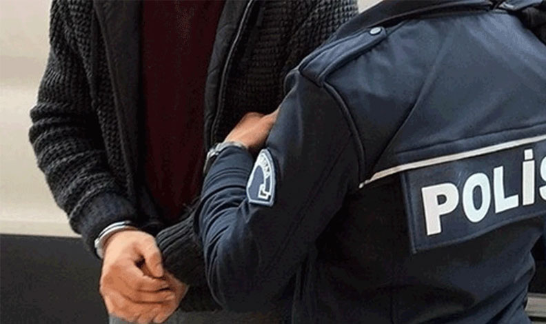 Hapis cezalarıyla aranan 4 şahıs polis tarafından yakalandı