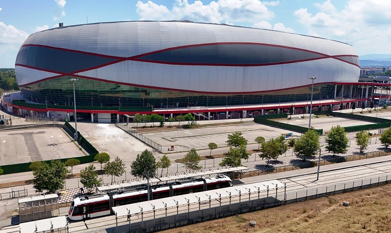 19 Mayıs Stadyumu’nun tadilatında sona geliniyor