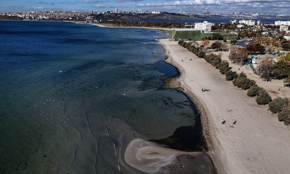 Deniz suyu çekildi, balıkçılar avlanmaya çıkamadı