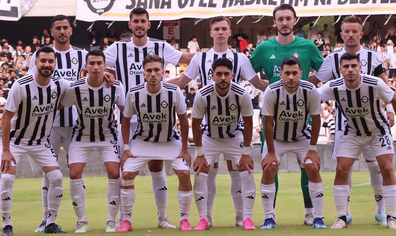 Altay, ligin en fazla gol yiyen iki takımından birisi