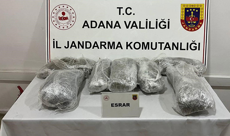Otomobilde 6 kilogram uyuşturucu ele geçirildi