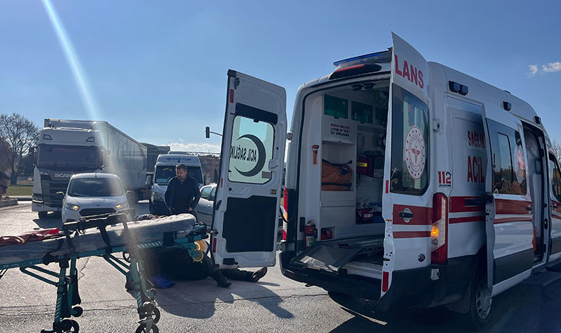Motosikletten düşen sürücü yaralandı