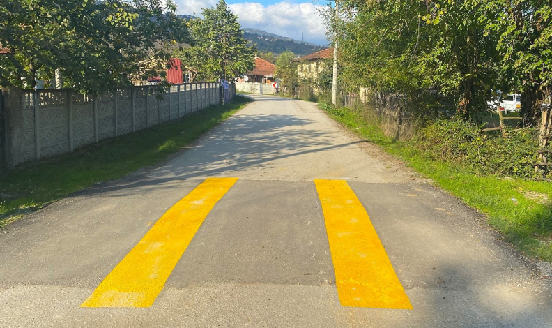 Köylerde hız kesici çalışmaları sürüyor