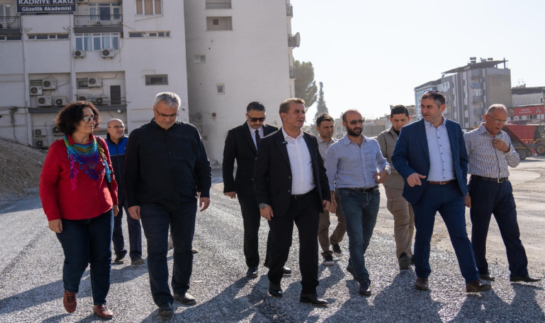 Eski minibüs garajı alanında otopark çalışması
