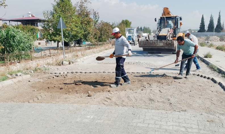 11 ilçede yol bakım çalışmaları sürüyor