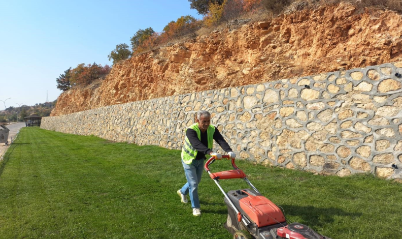 Peyzaj çalışmaları devam ediyor