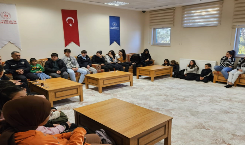 Emniyet Müdürü, gençlerle buluştu